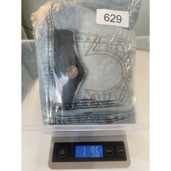 True Religion Make Art Not War Painted Denim Jean Jacket Distressed - Size Large - Picture 9 of 9